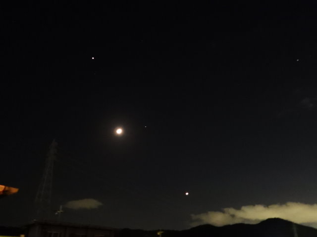 月と金星と土星と木星と (4).JPG